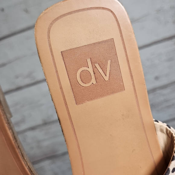 DV Dolce Vita leopard sandals - Picture 8 of 10